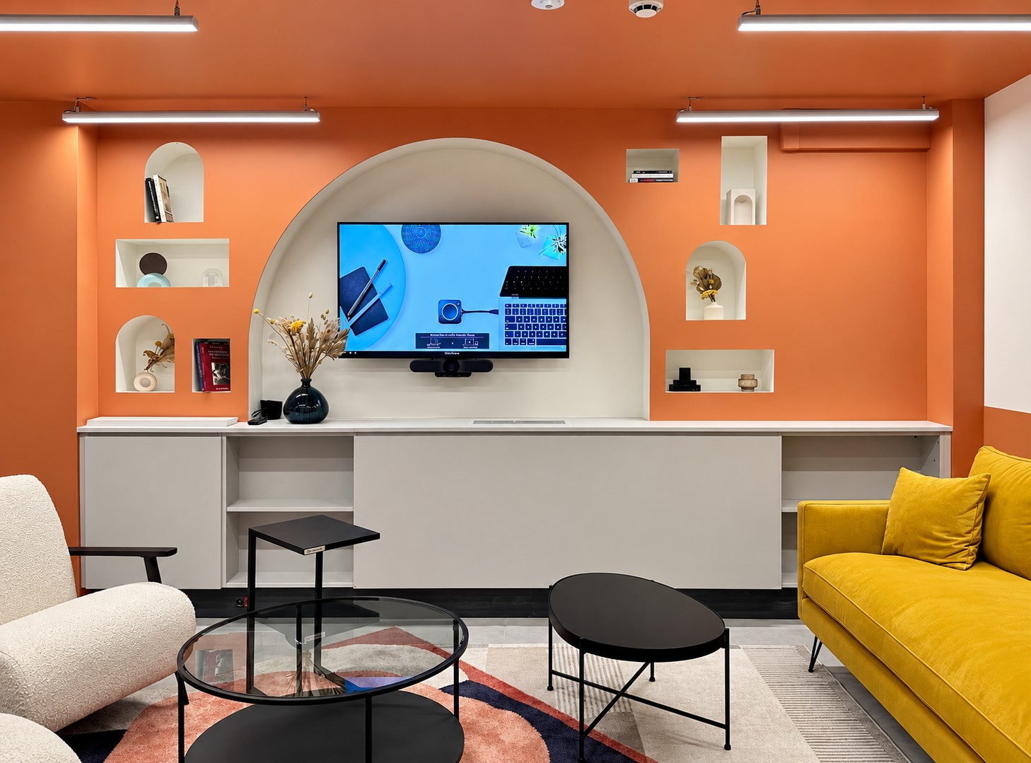 Espace aménagé autour de l’arche et des niches — Newen Studio, Paris 15e